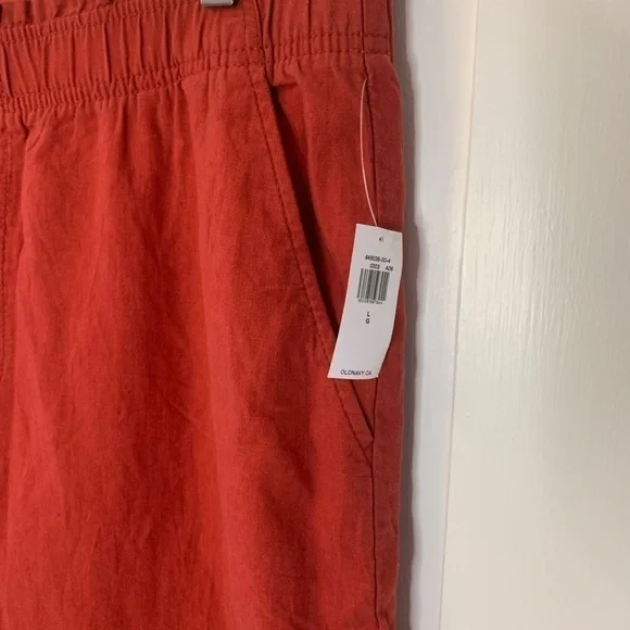 Red Cropped Pants - Picture 3 of 4